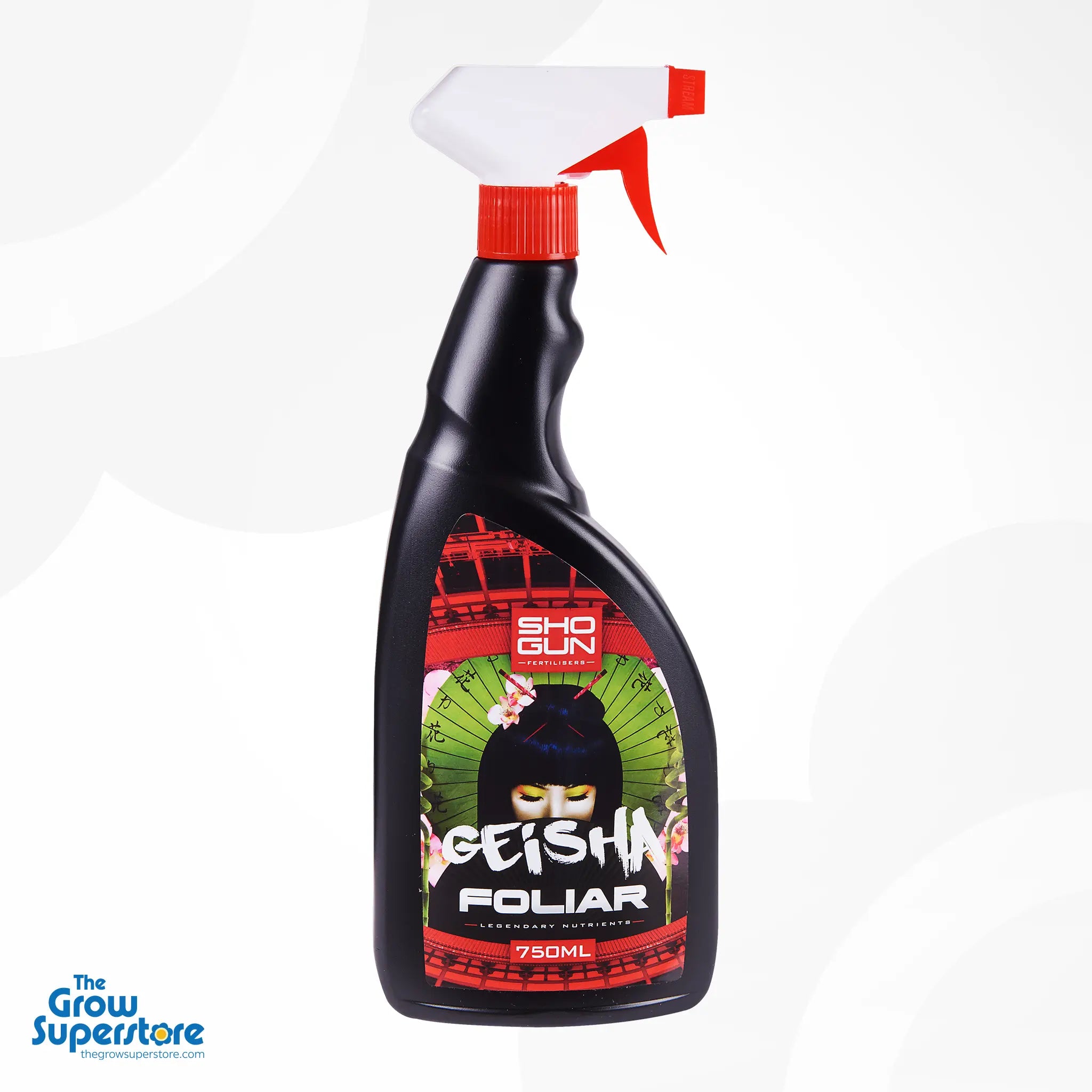 Close-up of the 750 ml SHOGUN Geisha foliar spray bottle with ergonomic trigger nozzle front facing – thegrowsuperstore.com